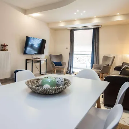 Elegant Spacious 2bd With Balcony In Petralona Athens