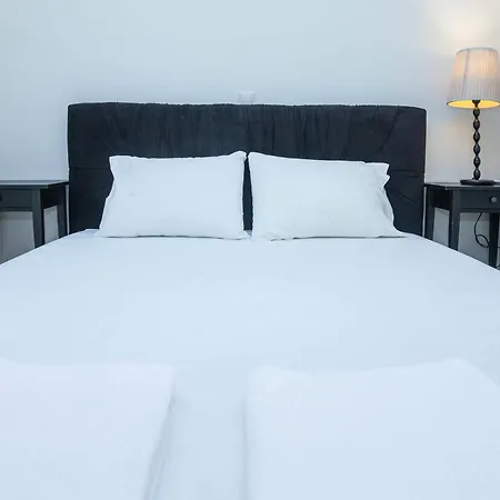 Elegant Spacious 2bd With Balcony In Petralona Athens