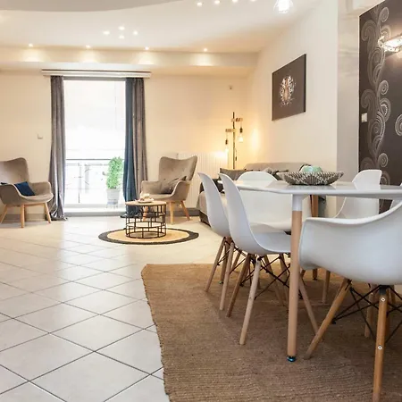 Apartment Elegant Spacious 2bd With Balcony In Petralona Athens