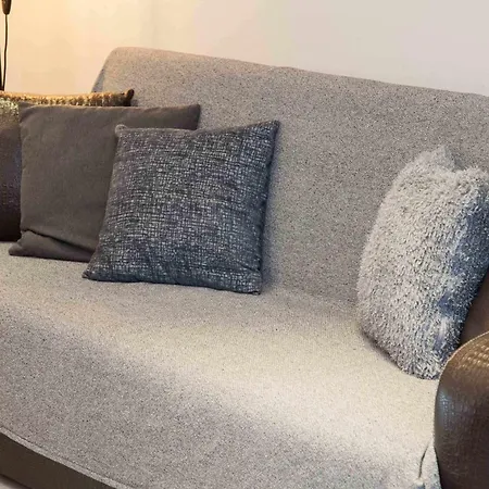 Elegant Spacious 2bd With Balcony In Petralona Athens