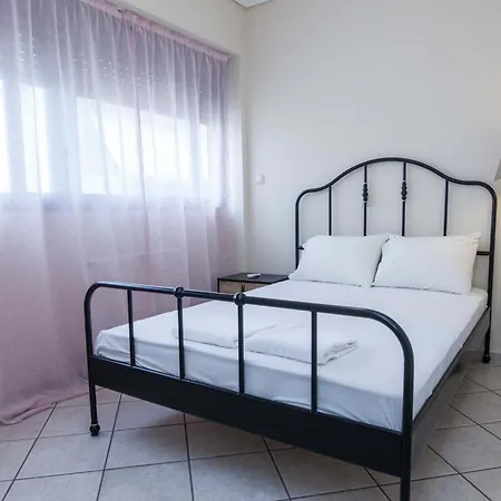 Elegant Spacious 2bd With Balcony In Petralona Apartment